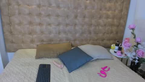   online show from 03-28-26, 11:43