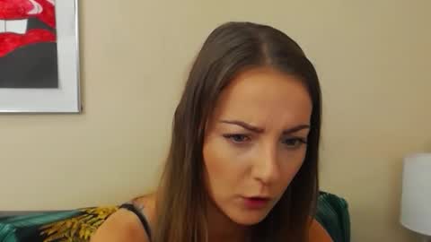 Snapshot of natalie_live chatting on 10-23-25, 06:34 NatalieSexy online show from 10-23-25, 06:34