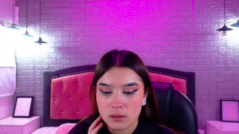 natalie  online show from 10-06-25, 03:04