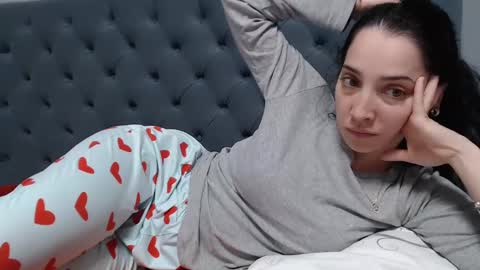 Miia online show from 02-06-25, 06:18