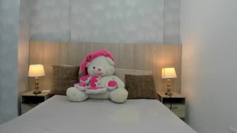 Nataly Calderon online show from 03-09-25, 03:01