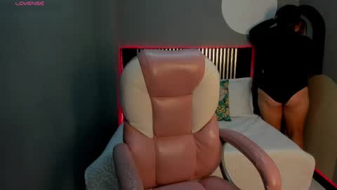 Snapshot of nataly_freckles chatting on 06-08-26, 02:50 N A T A L Y online show from 06-08-26, 02:50