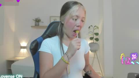 Nataly online show from 04-09-26, 02:22