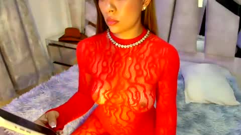 Natalye foster online show from 06-30-26, 06:20