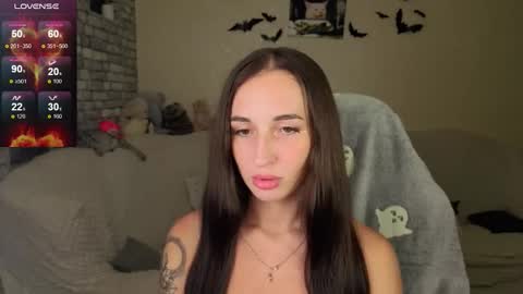 Snapshot of natalyfreman chatting on 10-22-25, 09:14 Nataly online show from 10-22-25, 09:14