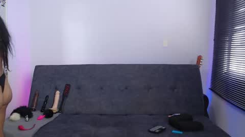   online show from 05-12-26, 07:44
