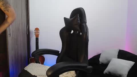   online show from 06-15-26, 05:59