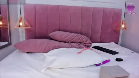 Nataly  online show from 02-13-25, 04:39