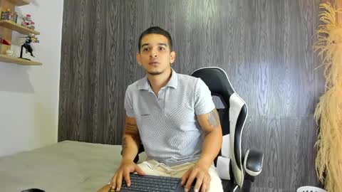 natan_77 online show from 04-12-26, 11:32