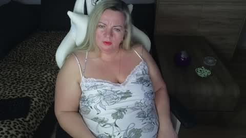 Natalli online show from 01-10-25, 01:32