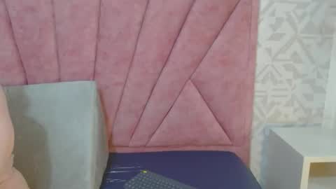 Natasha online show from 01-26-25, 07:20