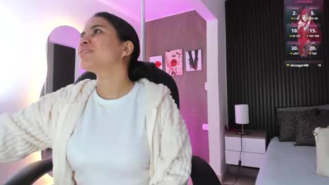 Snapshot of natasha__jackson chatting on 01-14-26, 12:22 natasha online show from 01-14-26, 12:22