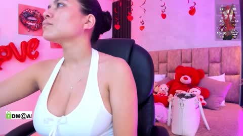 Snapshot of natasha__jackson chatting on 02-13-26, 12:01 natasha online show from 02-13-26, 12:01