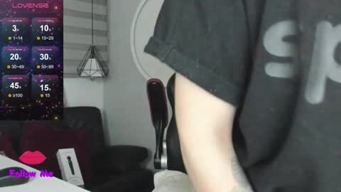 Natasha online show from 10-13-25, 04:01