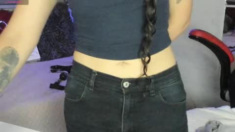 Snapshot of natasha__logan chatting on 05-05-26, 04:09 Natasha online show from 05-05-26, 04:09
