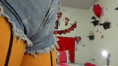 Snapshot of natasha_jurado chatting on 02-05-25, 01:04 N A T A S H A  online show from 02-05-25, 01:04