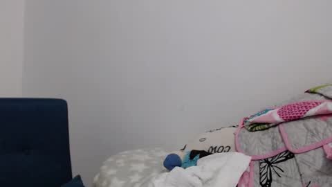 Snapshot of natasha_lopera chatting on 02-14-25, 06:12 Natasha online show from 02-14-25, 06:12