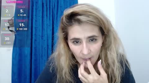 Snapshot of natasha_lopera chatting on 03-06-25, 07:47 Natasha online show from 03-06-25, 07:47