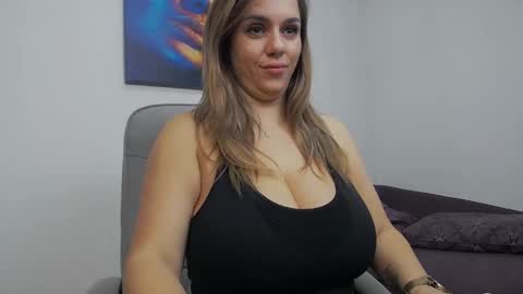 Snapshot of natashaboobs chatting on 01-17-25, 12:21 natashaboobs online show from 01-17-25, 12:21