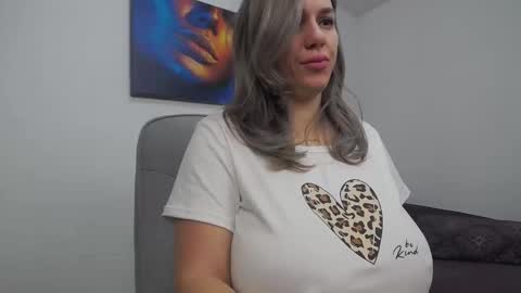 Snapshot of natashaboobs chatting on 02-07-25, 06:24 natashaboobs online show from 02-07-25, 06:24