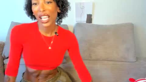 Snapshot of natassiadreamsxxx chatting on 05-12-26, 12:41 Natassia Dreams online show from 05-12-26, 12:41