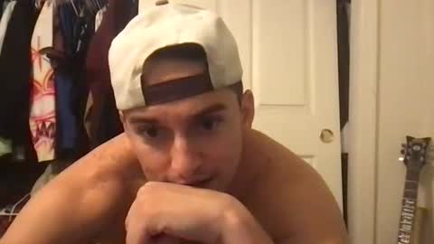 Snapshot of natetheexplorer chatting on 10-25-25, 01:57 natetheexplorer online show from 10-25-25, 01:57