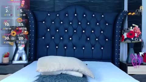 Snapshot of nathaliaz_ chatting on 10-17-25, 12:08 nathaliaz online show from 10-17-25, 12:08