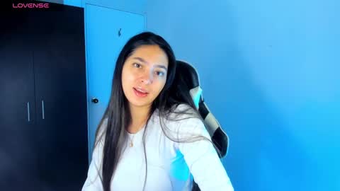 Nathalie online show from 12-23-24, 12:19