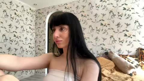 Snapshot of nathaliejerden chatting on 05-22-26, 09:09 Marge online show from 05-22-26, 09:09