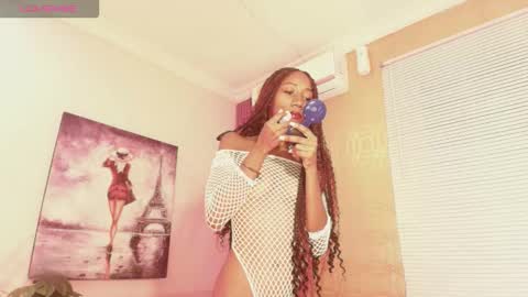        online show from 11-24-25, 09:03