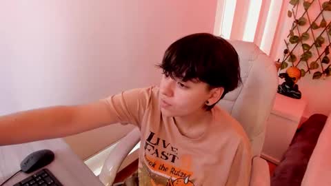 nathalyy_ds online show from 12-15-25, 08:24