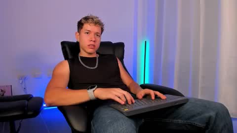 Nathan online show from 11-08-25, 04:18