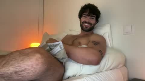 Nathaniel online show from 04-25-26, 09:34