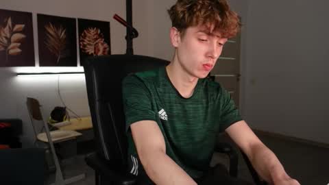 Snapshot of nathan_rusu chatting on 11-18-25, 09:52 NATHAN RUSU online show from 11-18-25, 09:52