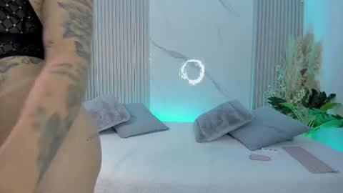 Snapshot of nathassa_grant_ chatting on 07-02-26, 11:27 Natha online show from 07-02-26, 11:27
