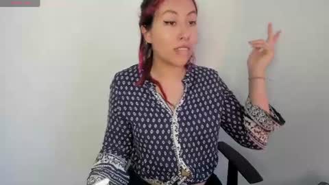 Snapshot of natt15 chatting on 08-03-26, 06:55 Natalia online show from 08-03-26, 06:55