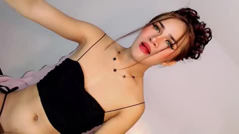 Snapshot of nattayah chatting on 04-23-26, 02:24 Nathalie smith online show from 04-23-26, 02:24