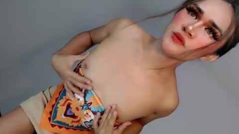 Snapshot of nattayah chatting on 05-12-26, 02:08 Nathalie smith online show from 05-12-26, 02:08