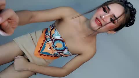 Snapshot of nattayah chatting on 05-15-26, 04:52 Nathalie smith online show from 05-15-26, 04:52