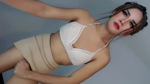 Snapshot of nattayah chatting on 05-17-26, 05:05 Nathalie smith online show from 05-17-26, 05:05