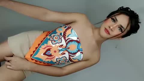 Snapshot of nattayah chatting on 06-07-26, 06:06 Nathalie smith online show from 06-07-26, 06:06