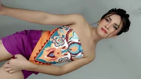 Snapshot of nattayah chatting on 06-09-26, 06:47 Nathalie smith online show from 06-09-26, 06:47