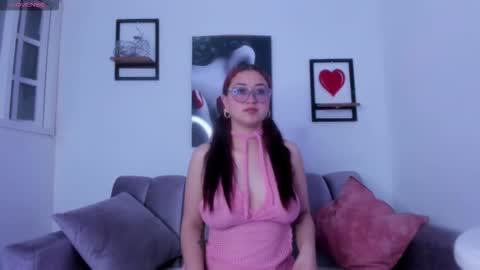 natty_redvelvet online show from 10-17-25, 08:00