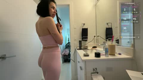 NATTY FIERROS online show from 02-20-26, 06:30