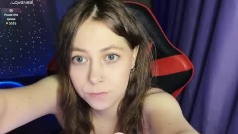 natural_babe666 online show from 04-20-26, 12:24