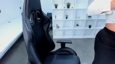 Jazmin Bigboobs online show from 11-05-25, 08:20