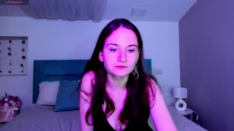 Snapshot of natural_meri_ chatting on 09-19-25, 05:42 Meri online show from 09-19-25, 05:42