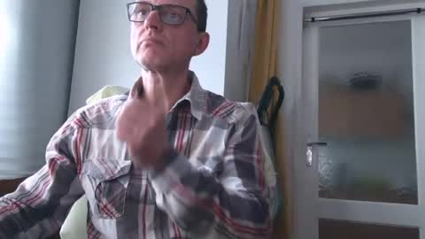 naturista25 online show from 06-12-26, 03:55