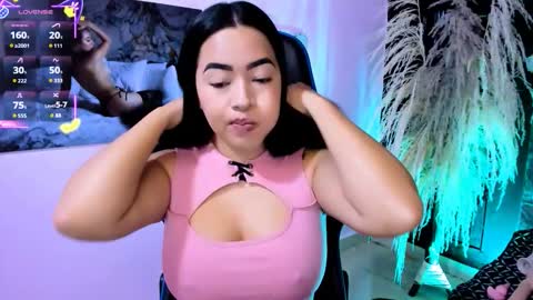 Natalia online show from 10-26-25, 03:18