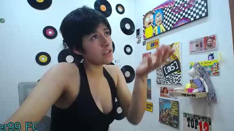 Snapshot of naty_lux19 chatting on 02-20-25, 12:30 Fernanda online show from 02-20-25, 12:30